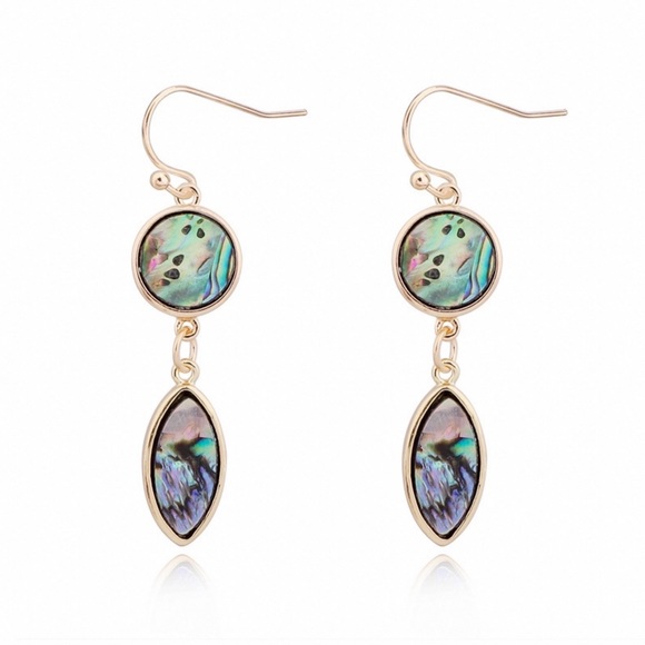 Jewelry - Gold Dangle Marbled Shell Earrings